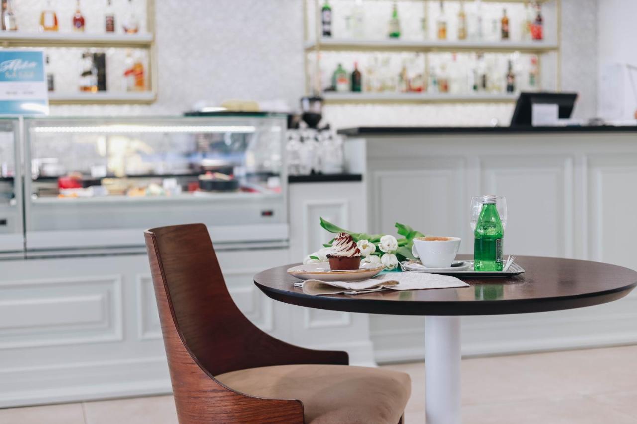 Hotel Montenegro Budva Eksteriør bilde